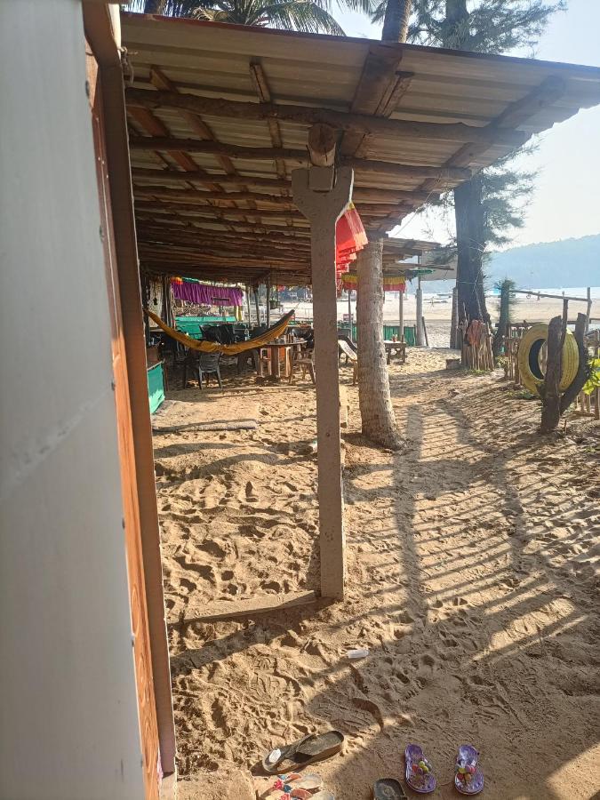 Om D S Cafe 51 & Beach Stay Gokarna  Eksteriør billede