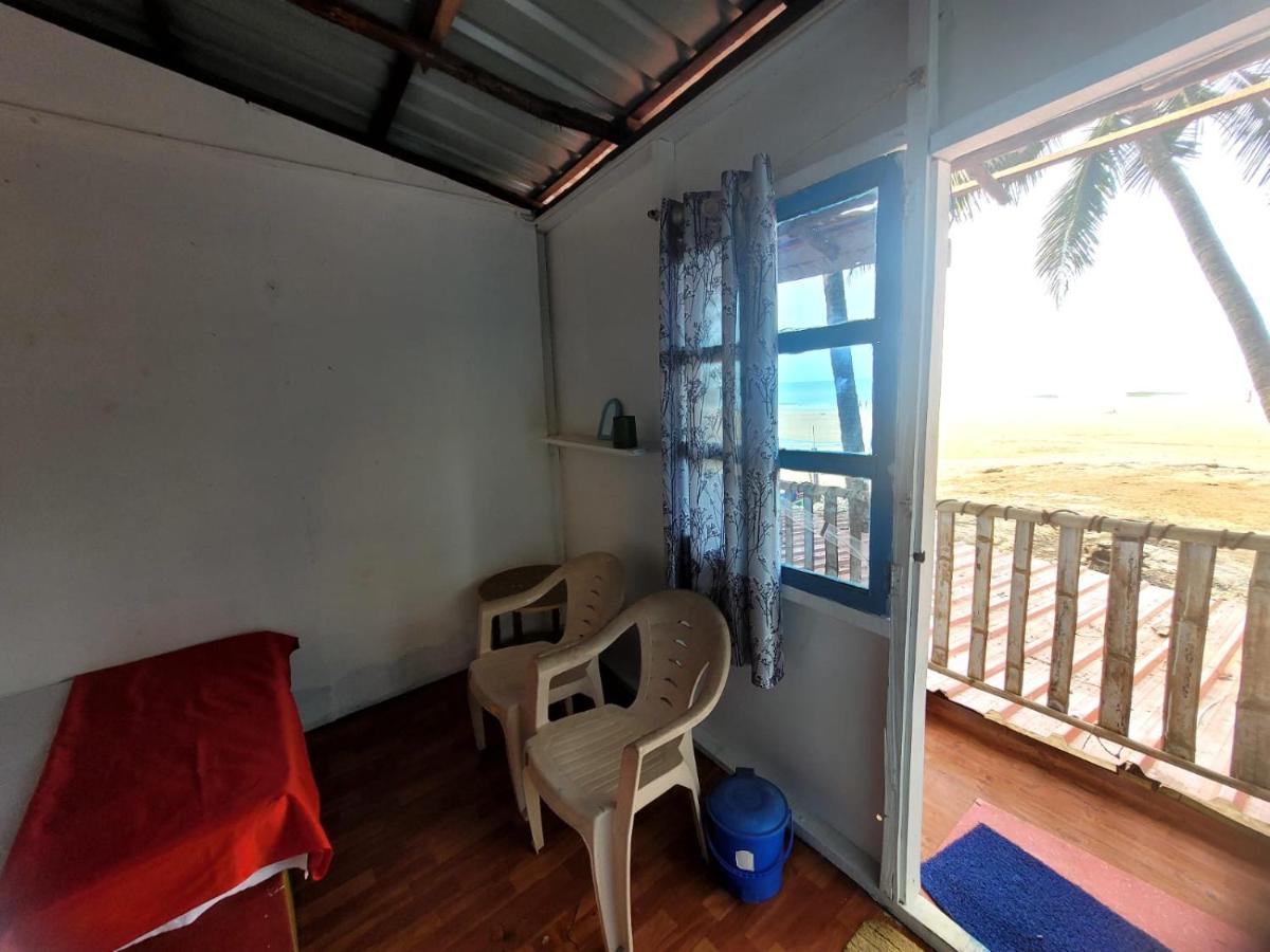 Om D S Cafe 51 & Beach Stay Gokarna  Eksteriør billede
