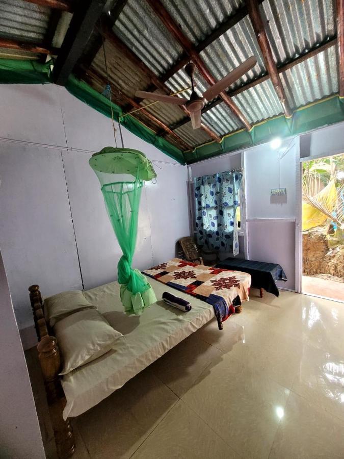 Om D S Cafe 51 & Beach Stay Gokarna  Eksteriør billede