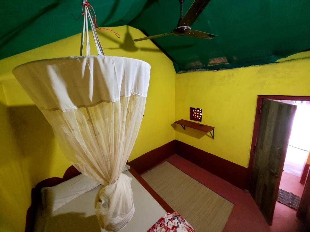 Om D S Cafe 51 & Beach Stay Gokarna  Eksteriør billede